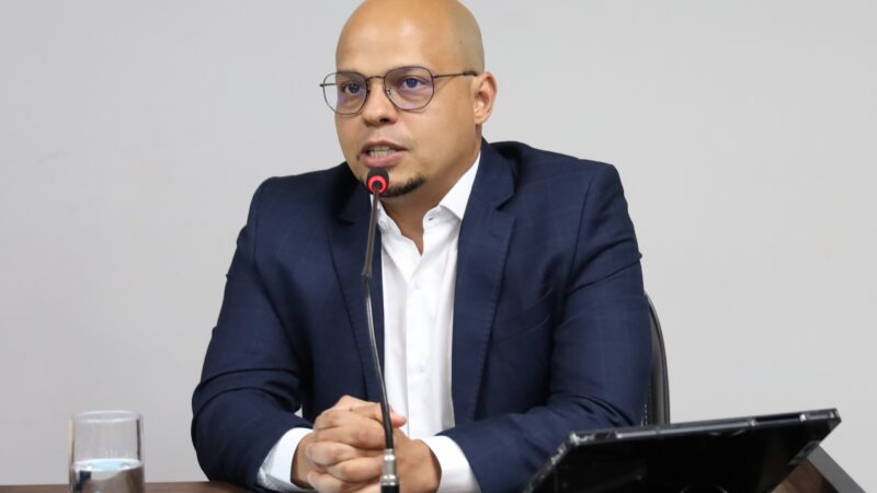 Renan de Angelo desabafa em audiência da LOA 2026 e cobra mais diálogo e transparência com secretarias