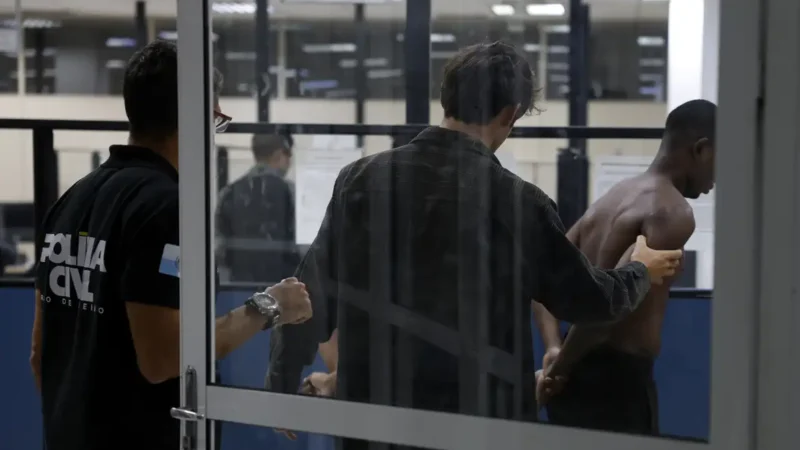 Megaoperação no Rio cumpriu 20 dos 100 mandados de prisão pretendidos