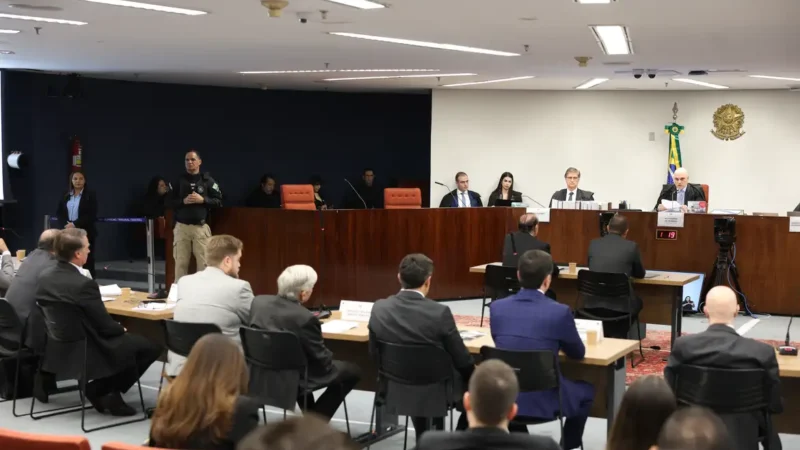 STF rejeita recurso e mantém condenação de Bolsonaro na trama golpista