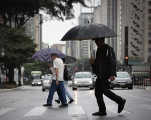 54305077579_74e247f68c_k-e1762197404512-1024x816-1-300x239 Vai Vendo Brasil Portal de Notícias