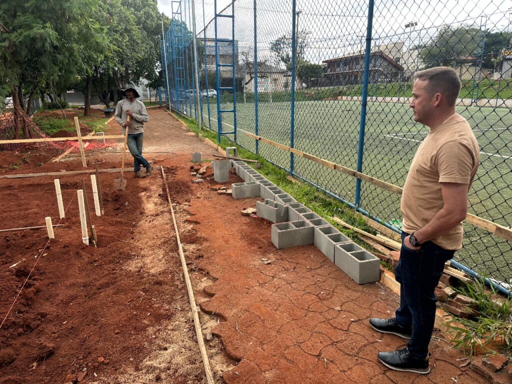 leo-1024x768 Vereador Léo da Padaria, presidente da Câmara de Americana, fiscaliza obras de banheiro público