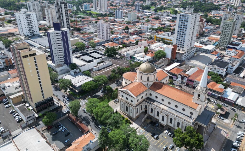 Foto-centro-1024x631 Americana registra aumento de 31,6% no saldo de empregos em 2025