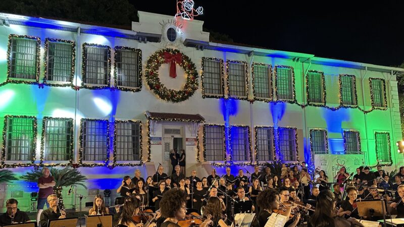 Americana abre “EnCantos e Luzes de Natal 2025” com festa na Praça Comendador Müller