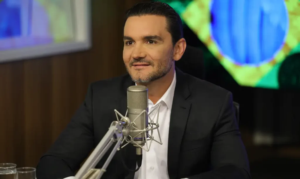 pzzb2344-1024x613 União Brasil decide expulsar ministro Celso Sabino da legenda