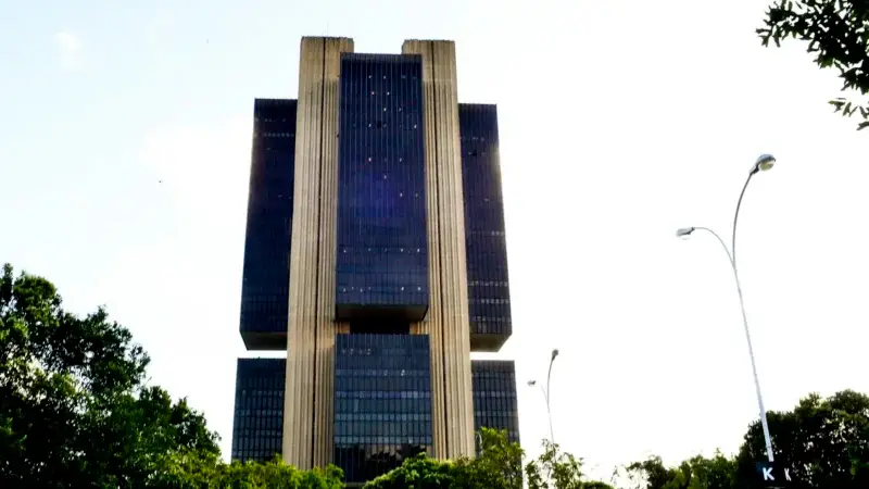 Com quórum desfalcado, Copom decide se mantém Taxa Selic