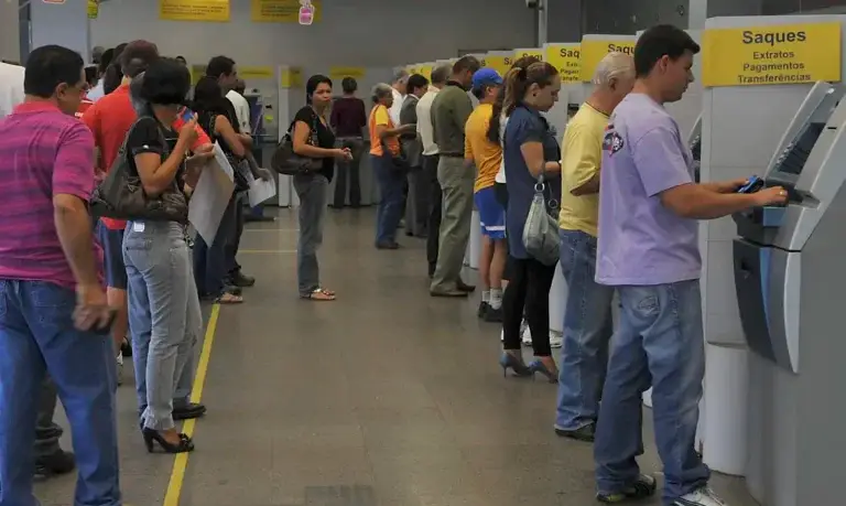 bancos-768x459 Vai Vendo Brasil Portal de Notícias