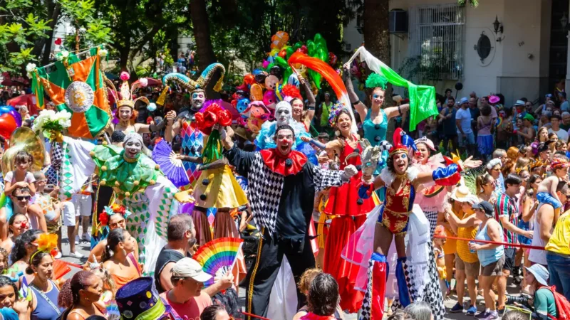 Rio terá desfile de 56 blocos neste domingo; confira programação completa