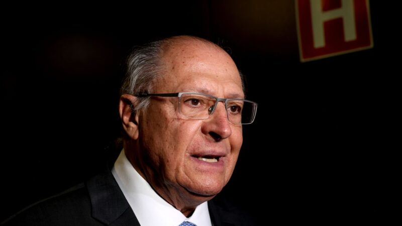 Governo prioriza abastecimento e segurar preço do diesel, diz Alckmin