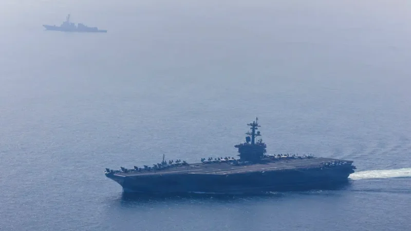 EUA negam que mísseis do Irã atingiram porta-aviões Abraham Lincoln