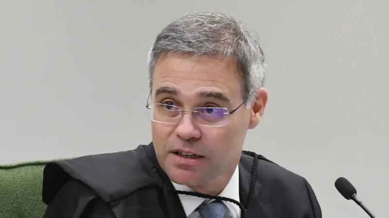 Mendonça diz que juiz não é estrela e deve assumir responsabilidades