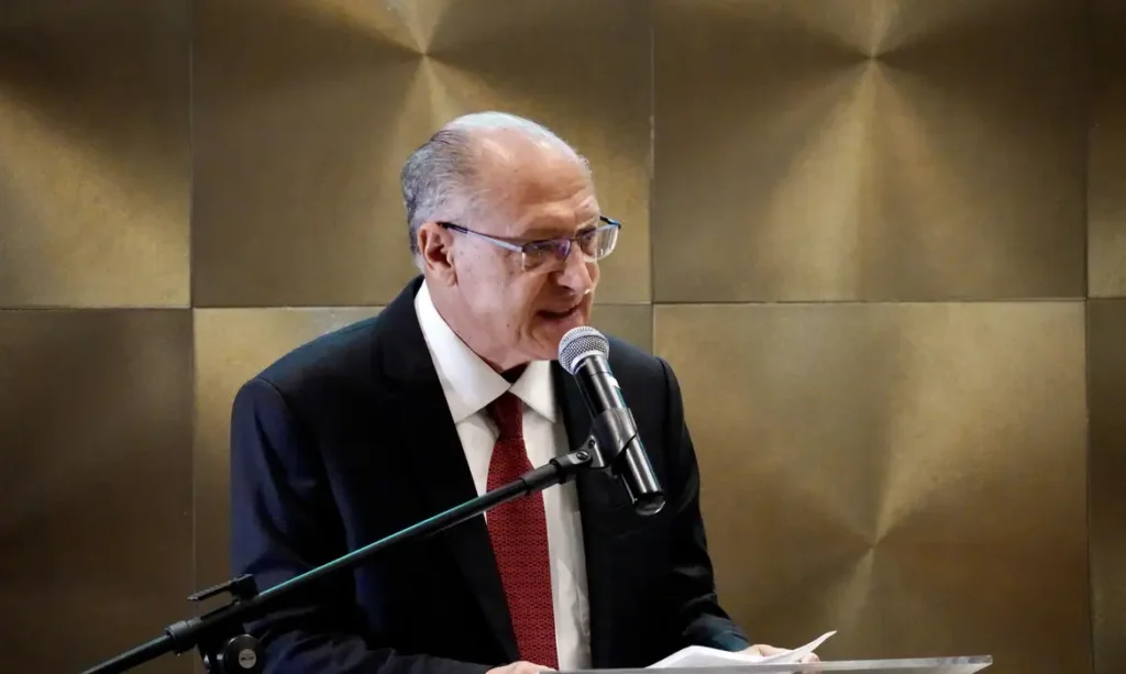 Alkimin-1024x613 Alckmin deixará ministério em abril, mas seguirá como vice