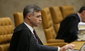 Andre-mendonca-300x179 Vai Vendo Brasil Portal de Notícias