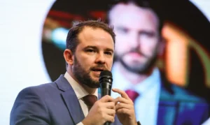 1000150660-300x179 Vai Vendo Brasil Portal de Notícias