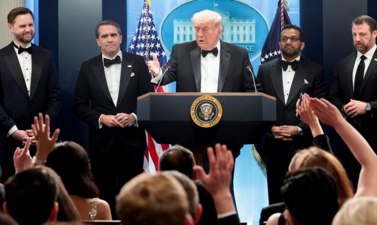 trump-768x459 Vai Vendo Brasil Portal de Notícias