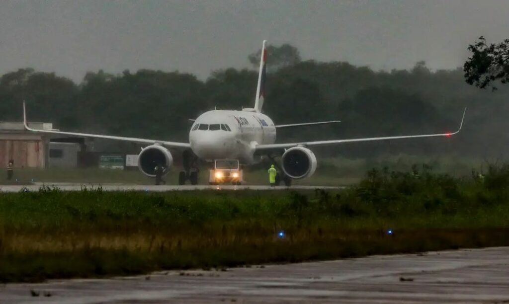 Aviao-1024x612 Governo prorroga descontos no querosene de aviação e no biodiesel até julho