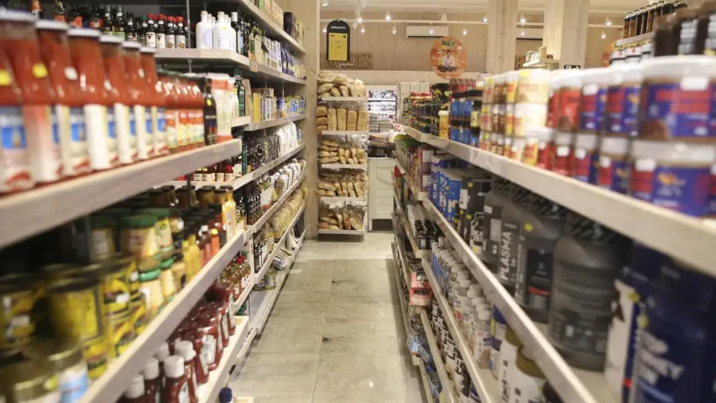 Cesta básica fica mais cara em todas as capitais no mês de abril