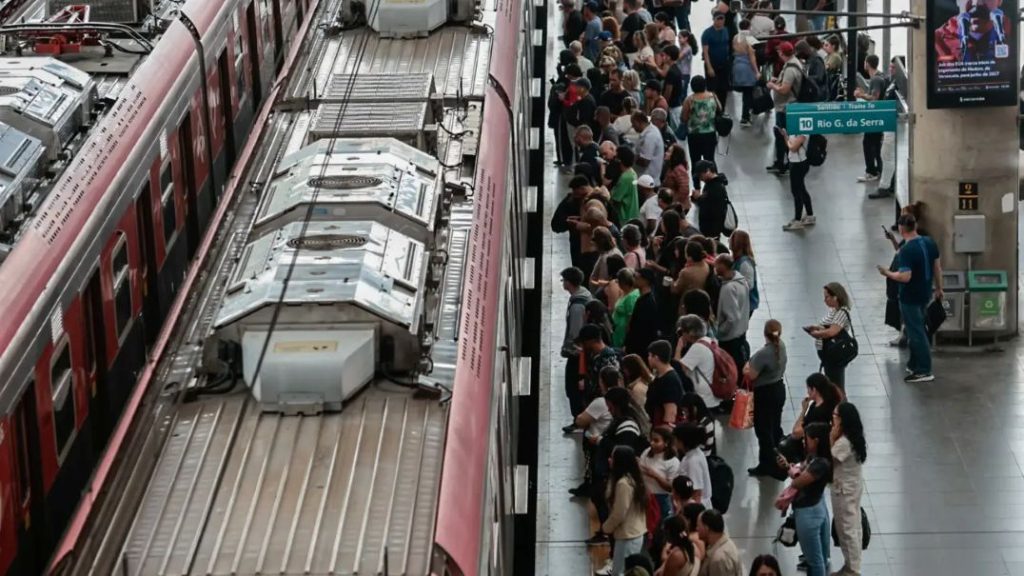 Caos-Trenns-SP-1024x576 CPTM reassume linhas após caos com Trivia Trens