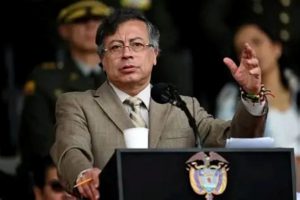 Gustavo-Petro-Colombia-300x200 Vai Vendo Brasil Portal de Notícias