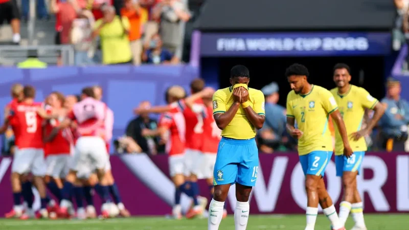 Com críticas, adeus do Brasil à Copa estampa jornais mundo afora