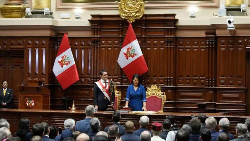 🇵🇪 Keiko Fujimori toma posse como presidente do Peru