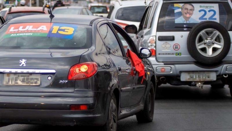 Adesivo eleitoral pode levar à perda da cobertura de seguro