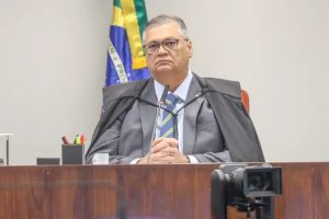 Dino-300x200 Vai Vendo Brasil Portal de Notícias